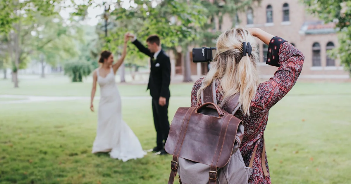 How to Choose a Wedding Photographer